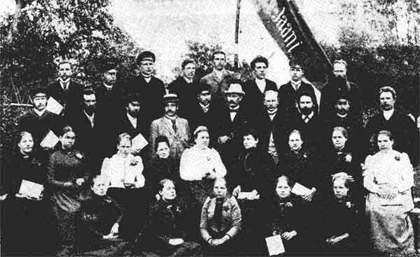 Segakoor «Ilmatar» 1894. aastal. Keskel koorijuht Hans Kapp.