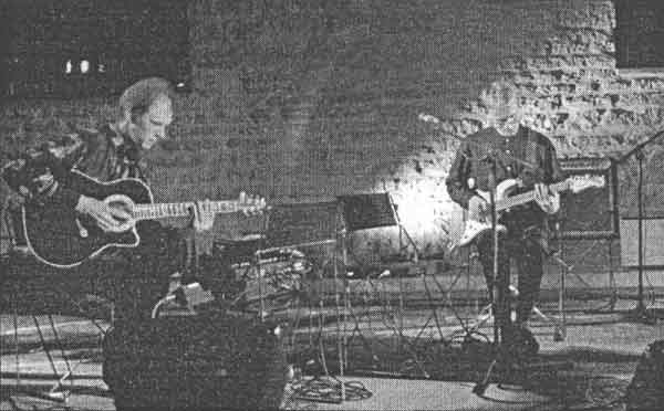 Heliloojatele Kappidele pühendatud muusikapäevade korraldajad annavad kõlaruumi erinevale muusikale. Weekend Guitar Trio esitab peale omaenese loomingu ka rahvamuusikatöötlusi.